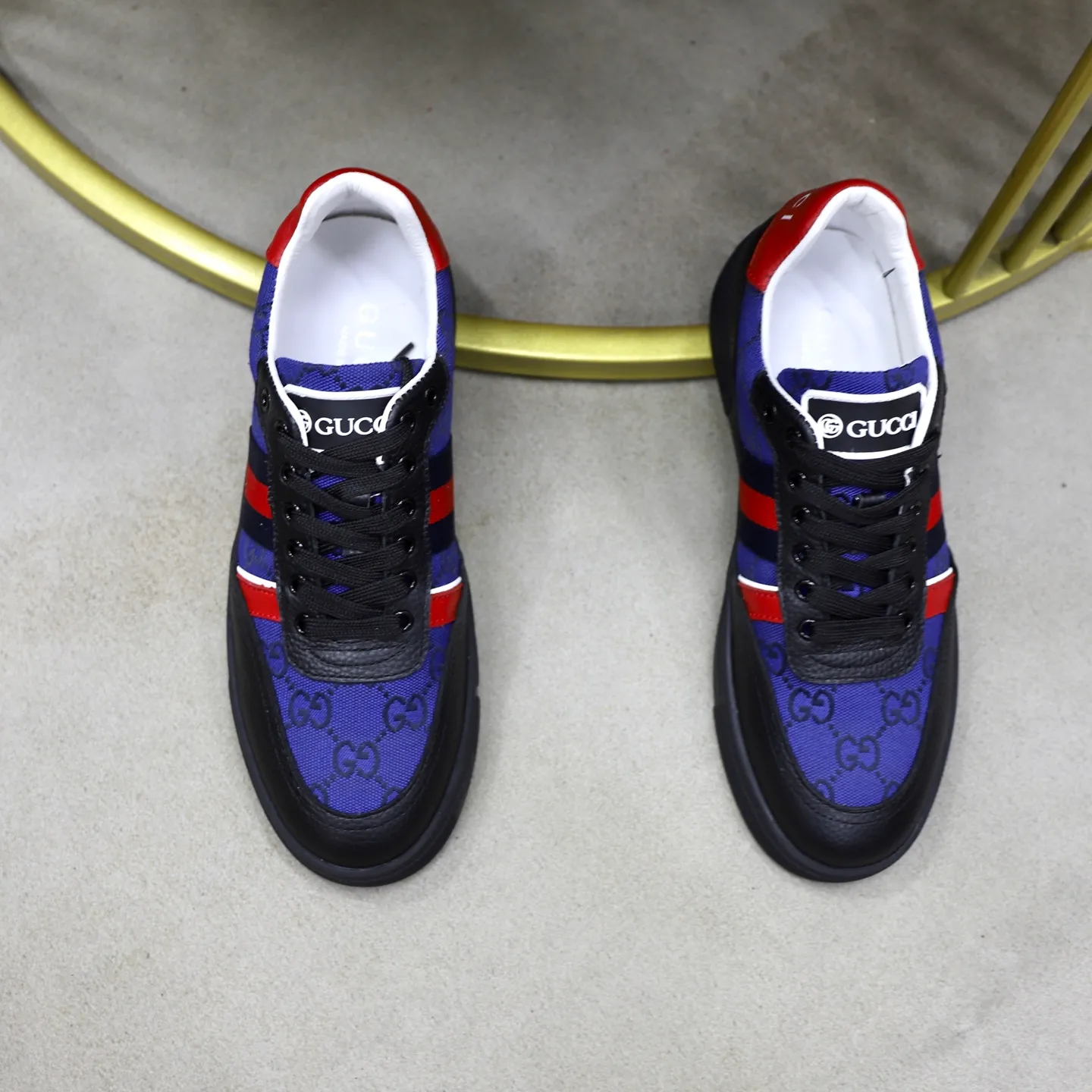 Ex-factory price: 420💰🙅‍♂️🙅‍♂️🙅‍♂️ Brand: GUCCI Standard code: 38-44 (45 customized) Grade: Same as the official website Material: Original leather splicing Comfortable and breathable sheepskin lining Original wear-resistant outsole Style category: Men's fashionable casual shoes Running sneakers Distinguished luxury brand elements Top luxury Color: actual picture color